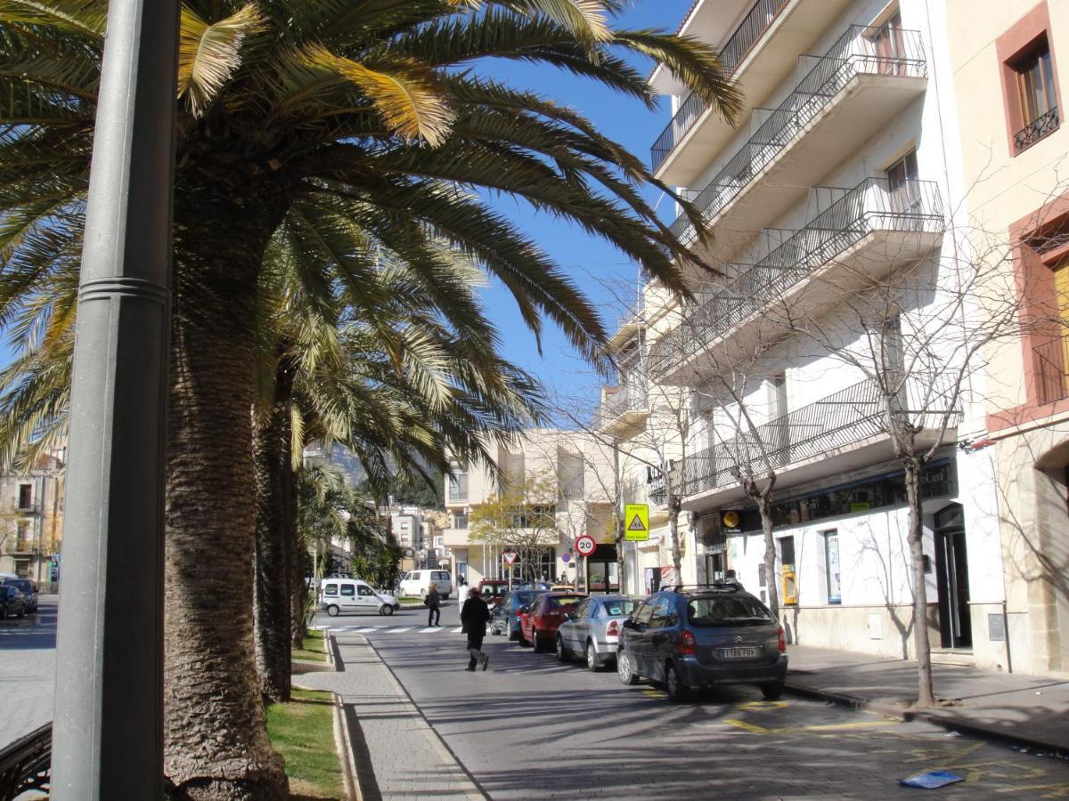 Hostal Residencia Celma Sant Carlos de la Ràpita Esterno foto