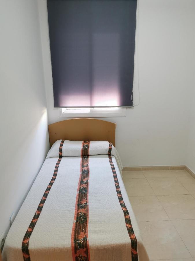 Hostal Residencia Celma Sant Carlos de la Ràpita Esterno foto
